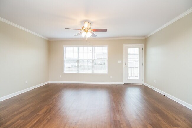 Building Photo - 2003 Vancroft Cir