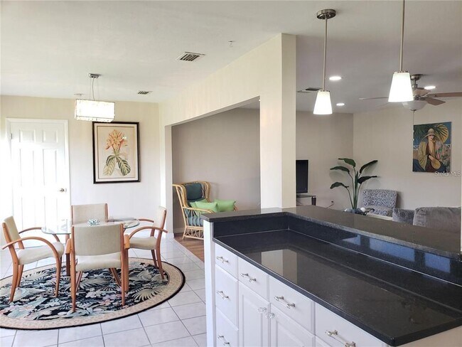 Foto del edificio - 206 Cedarwood Cir