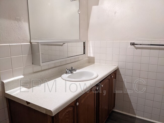 Foto del edificio - 304 1st St SE
