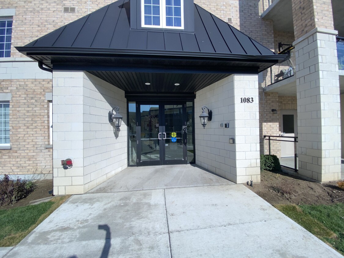 Secured front entrance to main foyer of building - 1083 Gordon St