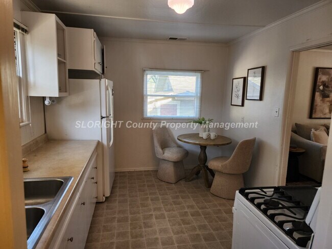 Foto del edificio - AVAILABLE NOW - Charming Old-Town SLO Home - 1 Bed / 1 Bath w/ BONUS ROOM
