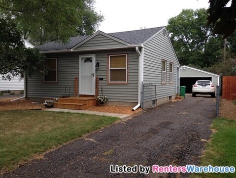 Foto principal - 1669 Brunswick Ave S