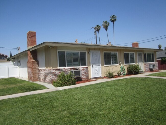 Photo - Immaculate 2 Bedroom Loma Linda Duplex House