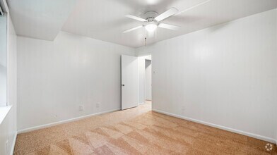 Building Photo - 2301 Olson St