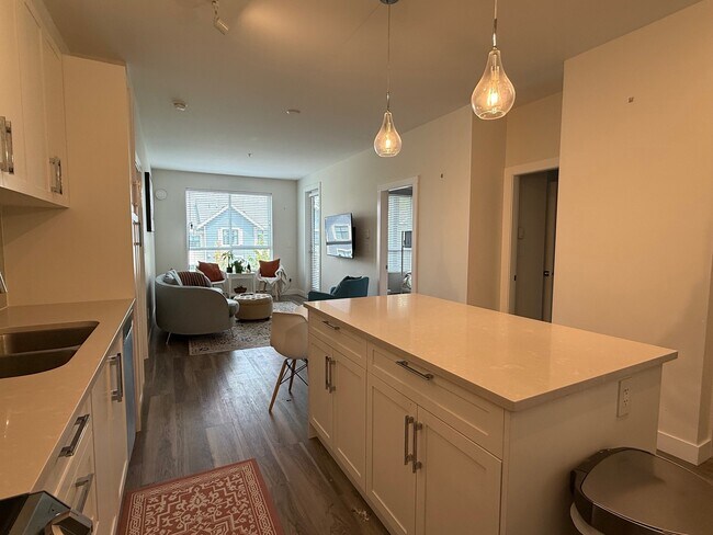 Photo du bâtiment - 20356 72B Ave