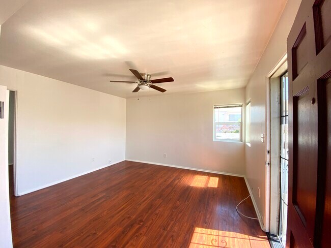 Foto del edificio - 4261 43rd St