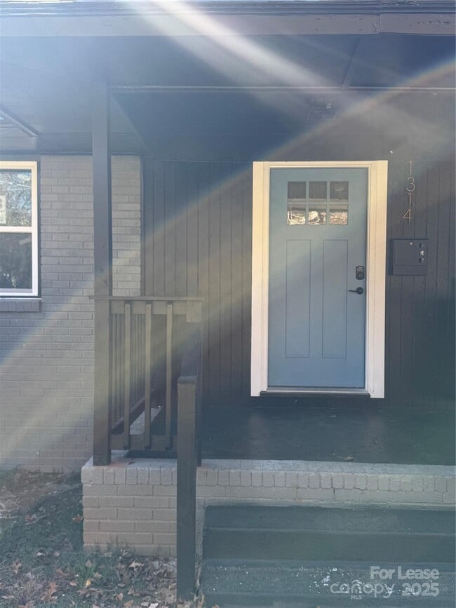 Foto del edificio - 1314 Anderson St