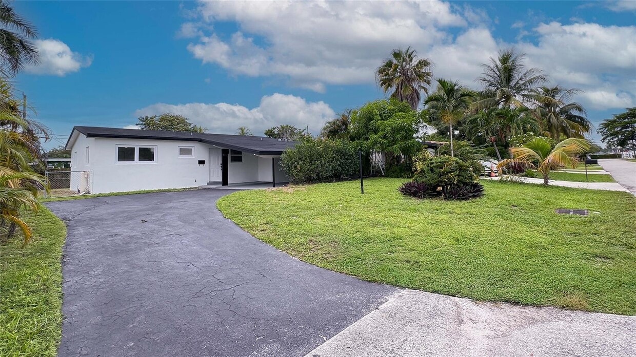 Foto principal - 713 SW 4th Ct