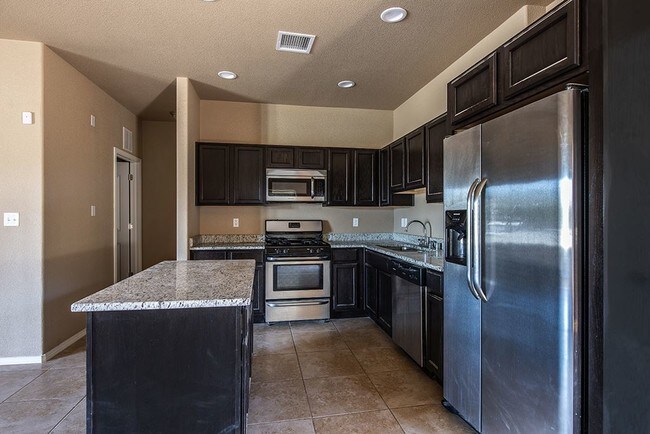 Building Photo - 3 br, 2 bath House - 7257 Copper Sky