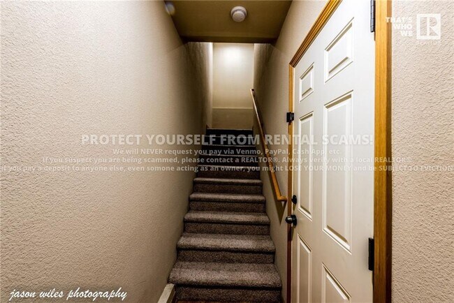 Foto del edificio - 2828 W Hillshire Dr