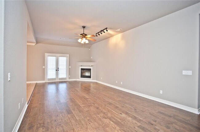 Building Photo - 43 Annabell Ln