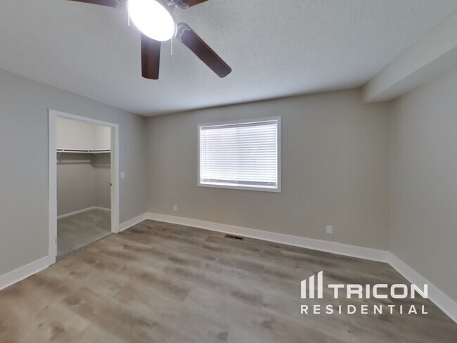Foto del edificio - 9744 44th St NE