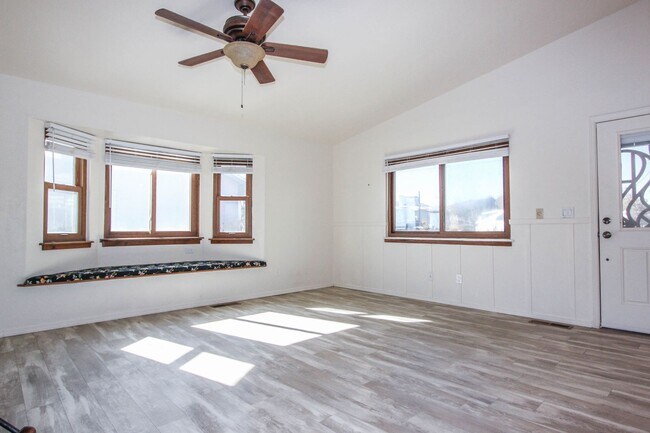 Foto del edificio - 3 Bedroom 2 bath in Diamond Valley