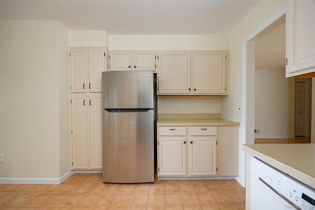 Building Photo - 54 Bennett Common Way