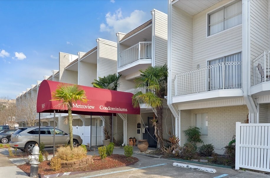 Primary Photo - 3805 Houma Blvd