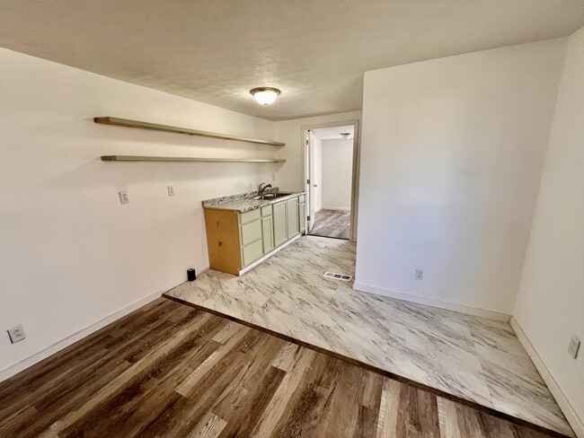 Building Photo - 1415 Rudd Rd