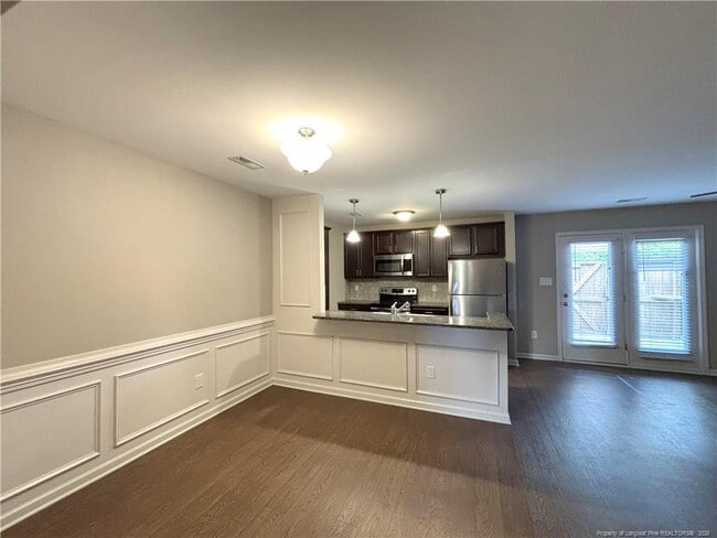 Building Photo - 2531 Gardner Park Dr