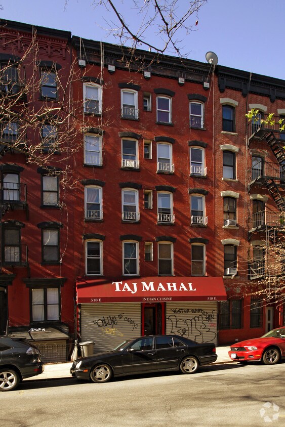 Foto principal - 318 E 6th St