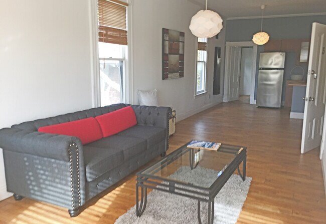 Foto del edificio - 2627 3rd St