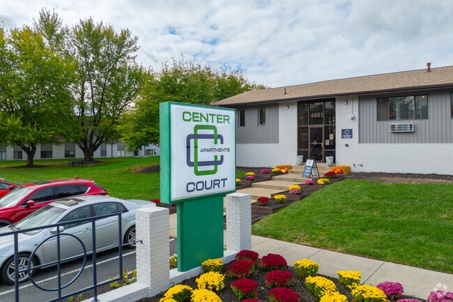 Building Photo - Center Court Apartments Building Photo - Center Court Apartments