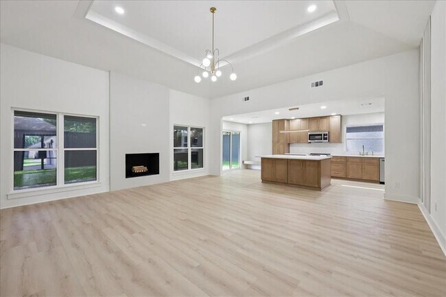 Foto del edificio - 7060 Burlington Dr