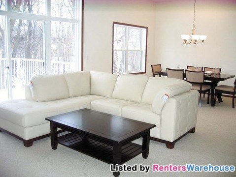 Building Photo - 5009 Dunkirk Pl N