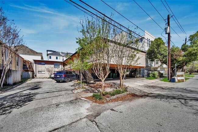 Foto del edificio - 1418 Vermont St