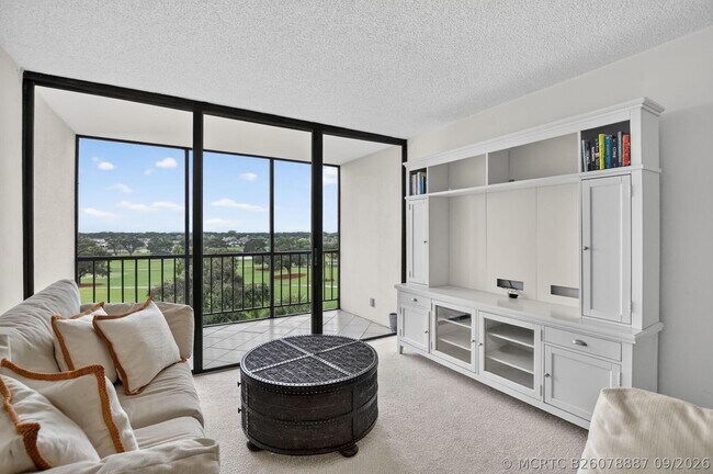 Building Photo - 6845 Willow Wood Dr