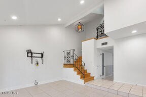 Foto del edificio - 4017 Liberty Canyon Rd