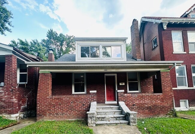 Foto del edificio - 3642 Montana St