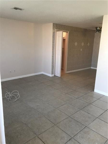 Building Photo - 361 NE 30th St