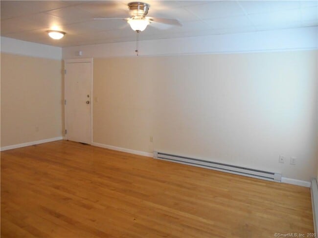 Foto del edificio - 609 Campbell Ave