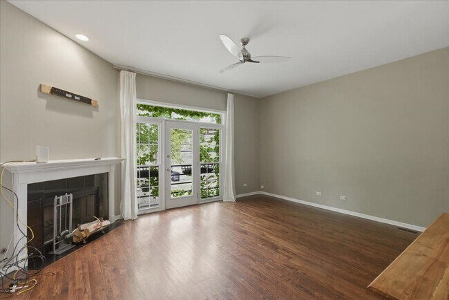 Foto del edificio - 745 N Wood St