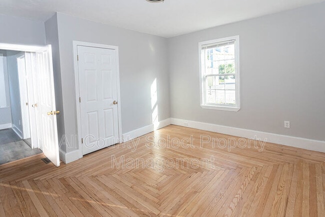 Building Photo - 69 Tremont St