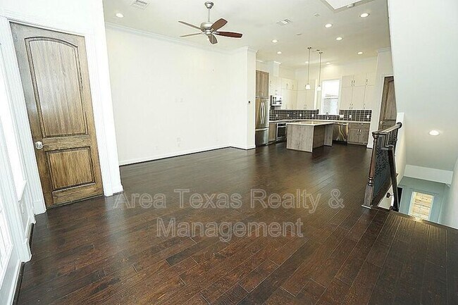 Foto del edificio - 2313 Richton St