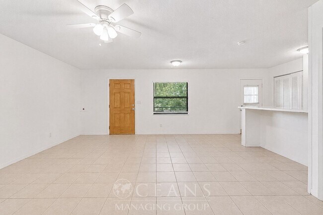 Building Photo - Coastal Living: 2-Bedroom Beachside Retreat