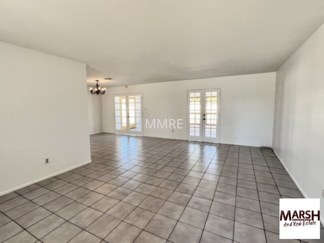 Foto del edificio - Spacious and updated 3 bedroom home in Tempe!