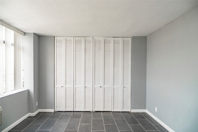 Building Photo - 7510 Hornwood Dr