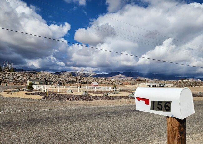 Foto del edificio - Fully Furnished Manufactured Home in Dayton NV
