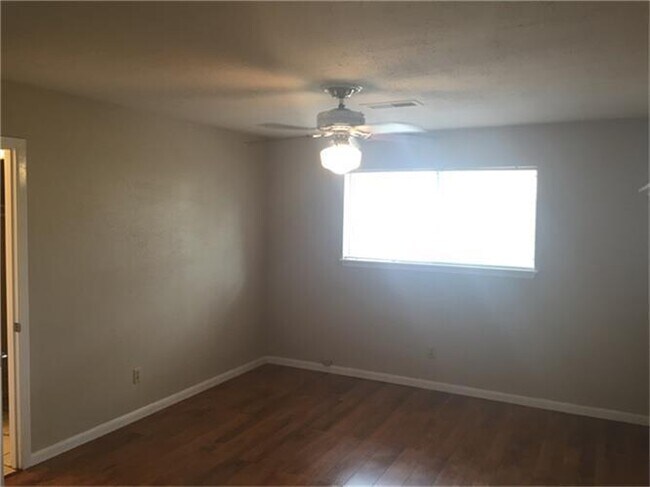 Foto del edificio - Home For Rent