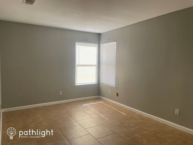 Foto del edificio - 14429 Queen Valley Road, Victorville, CA, ...