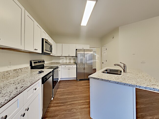 Building Photo - 1803 Azure Way