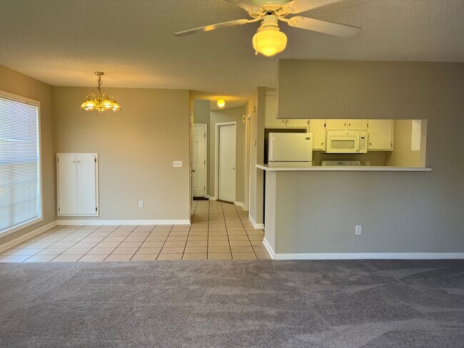 Foto del edificio - 153 Woodberry Dr