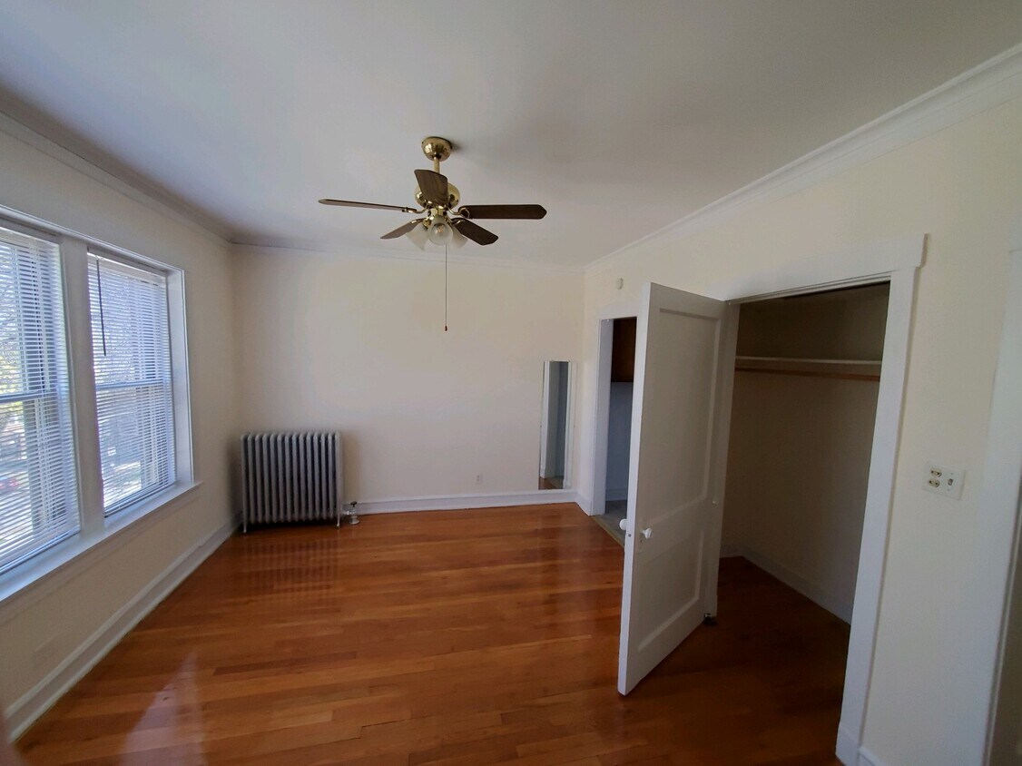 Foto del edificio - 4046 N Keystone Ave