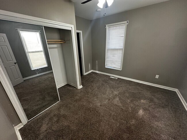 Foto del edificio - 5311 Halsey St