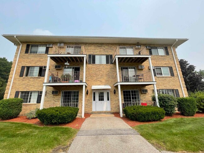 Foto del edificio - 377 Huse Rd