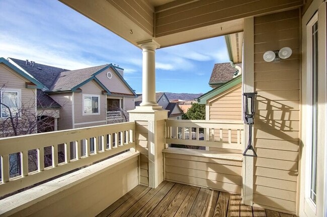 Building Photo - 9622 W Coco Cir