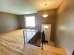Building Photo - 2637 Frances Ave