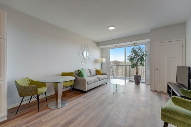 Interior Photo - The Eloise Apartments