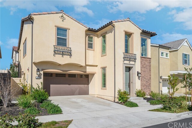 Building Photo - 1925 Aliso Canyon Dr
